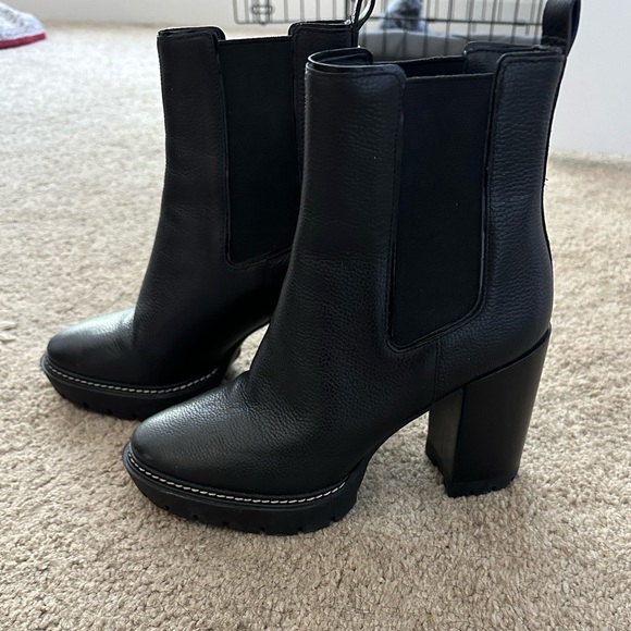 Tory Burch Black Ankle Boots size 6 - Picture 1 of 4